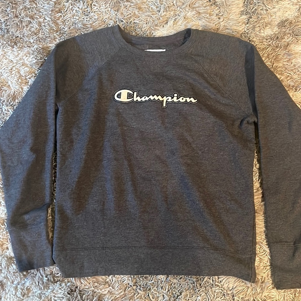 LIGHTLY USED CHAMPION SWEATSHIRT